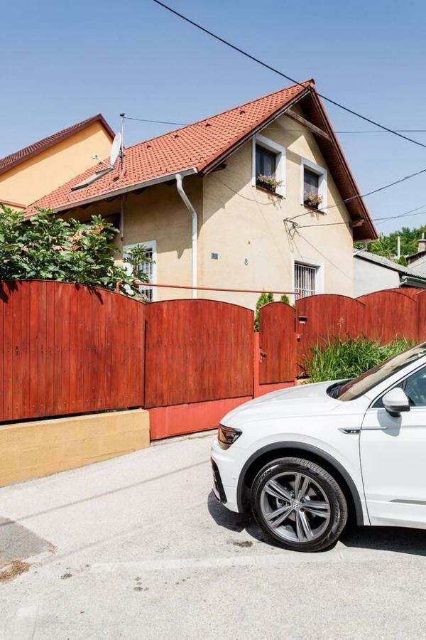 Luca Holiday Hous Budaörs Exterior foto